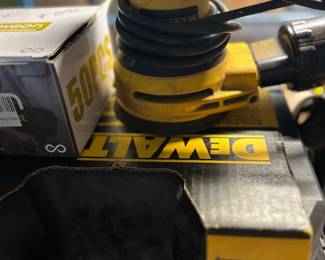 Dewalt sander with case
