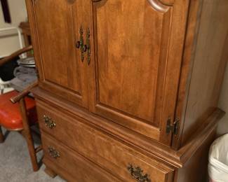 Nice armoire 