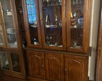 China cabinet 