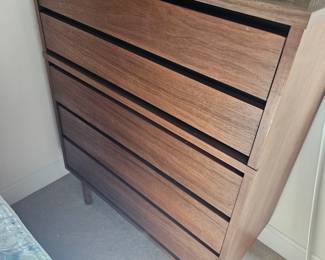 Stanley furniture brand dresser set