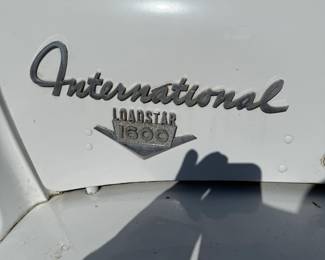 International 5 -yard dump truck