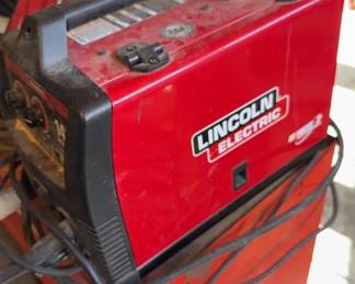 Lincoln 140 weld pak welder