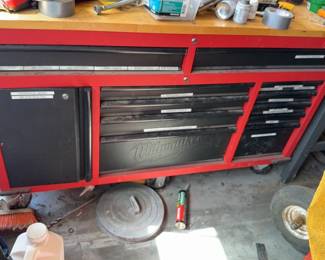 Milwaukee tool chest