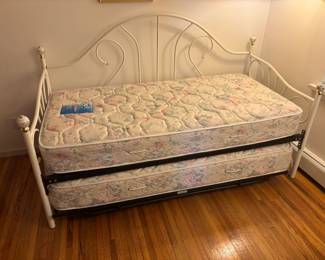 Day Bed Trundle