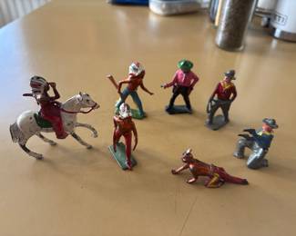 Cast Metal Cowboy & Indians