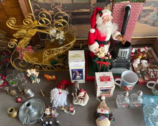 Santa and Misc Christmas Decor
