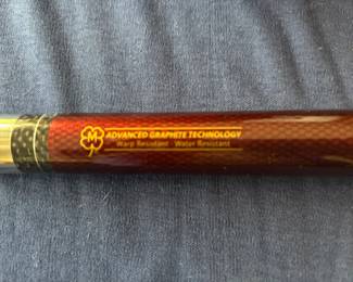 McDermott Pool Cue w/Case