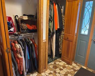 Mens Outer Wear - med/large some XL