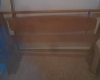 Mid Century Modern bed (I believe it is also Lane