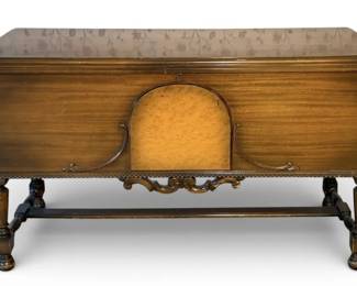 Jacobean Style Cedar Chest with Decorative Veneer Panel w Keys