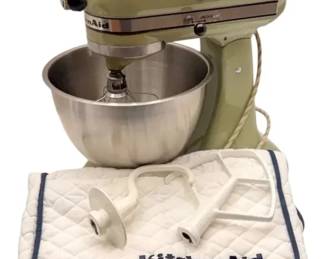KitchenAid Vintage Avocado Green Stand Mixer w Cover  Attachments