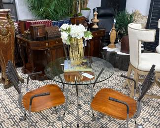 Table made of golf clubs