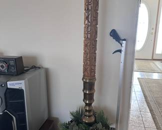 HAND CARVED DECORATIVE CANDLE