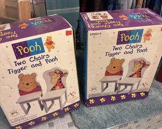 POOH  TIGGER CHAIRSNIB