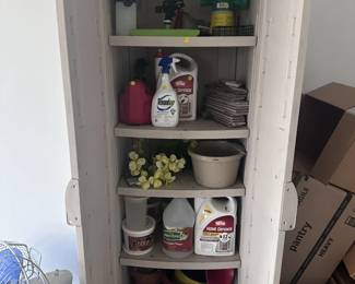 RUBBERMAID STORAGE CABINET  MISC.