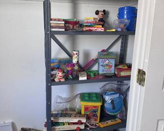 KIDS GAMES  CHALK  CRAYONS