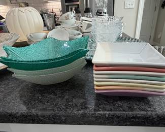 Set of Arcoroc 'Aspen Leaf' Textured Glass Serving Bowls and Pastel Square Ceramic Plates
