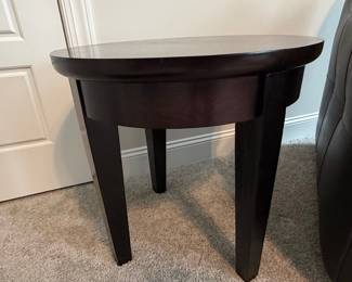 Winsome Wood Round End Table