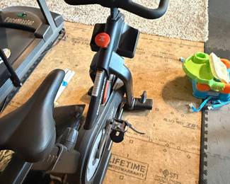 NordicTrack Commercial S15i Studio Cycle