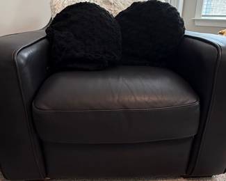 Natuzzi Black Leather Recliner Chair