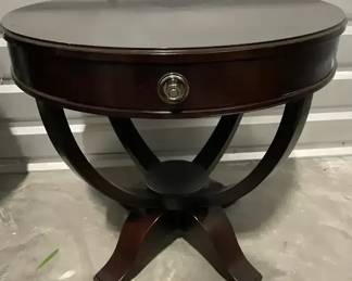 Round Wooden Table 
