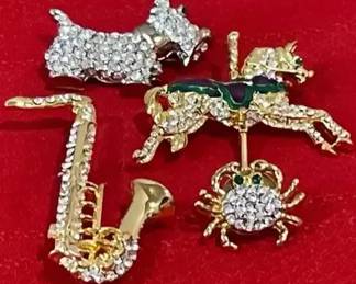 Rhinestone Pins Great For Fashionistas