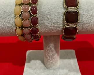 Two Stretch Bracelets Eart Colors