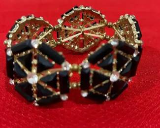 Black Spiderweb Like Design Stretch Bracelet 