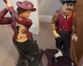 Vintage Golfer Figurine Pair - "T" Emblem
