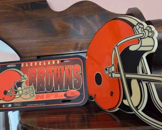 Cleveland Browns NFL Helmet & License Plate Set