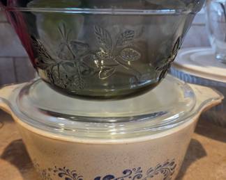 Pyrex Homestead Casserole Dish with Federal Glass Avocado Green Bowl