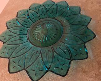 Green Glass Sunflower Serving Dish - Federal Glass