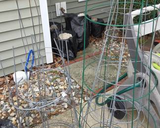 Wire Tomato Cages