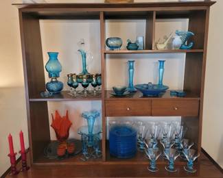 MCM Viking Persimmon Vase, L.E. Smith Blue Moon & Star Oil Lamp, Vintage Murano Venetian Decanter Set