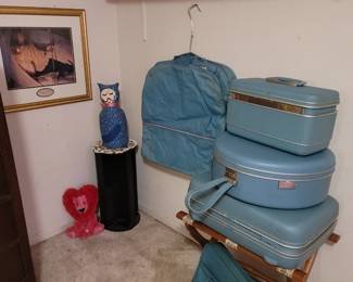 Vintage 5-Piece Blue Samsonite Luggage Set