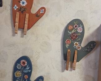Hand-Painted Mitten-Shaped Wall Hooks