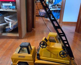 Vintage Nylint "Earth Mover" Crane Truck Toy