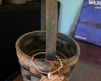 Longaberger "Snowflakes for Snowflakes" Basket with Handle