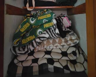 Fleece Blankets Bundle (Green Bay Packers, Zebra, Argyle, Soccer Ball, Plaid)