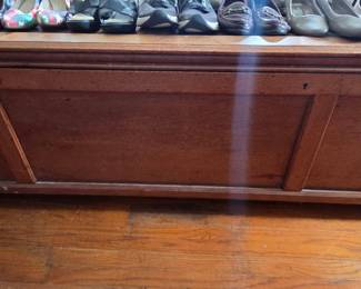 Vintage Lane Cedar Chest
