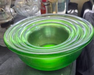 Vintage Green Uranium Glass Nesting Mixing Bowls