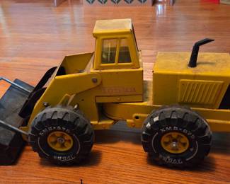 Vintage Tonka Mighty Loader XMB-975