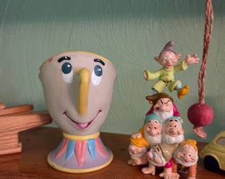 Disney's Beauty and the Beast Mrs. Potts and Chip Figurine with Seven Dwarfs Stack