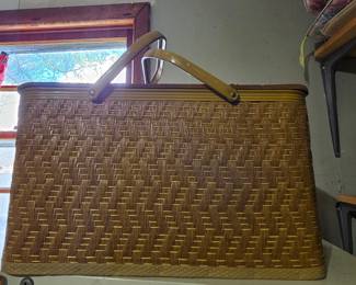 Vintage Redmon Wicker Picnic Basket with Yellow Accents