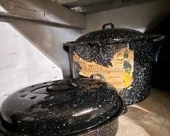 Granite Ware Roaster and Stock Pot Set