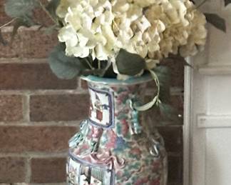 Chinese Porcelain vase