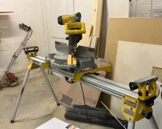 Dewalt compound Miter saw with stand