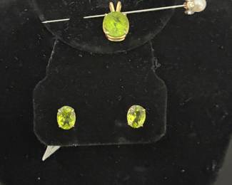 Emerald 14k Gold Earrings and Pendant 