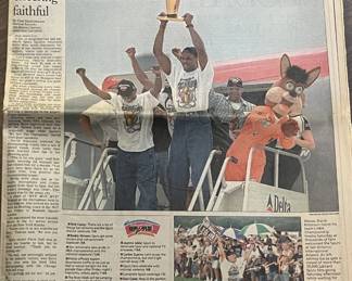  San Antonio Express News Special Edition Newspaper - "On Top of the World"