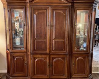 Beautiful Lighted 3pc Entertainment Center (w/multiple pull out shelves)